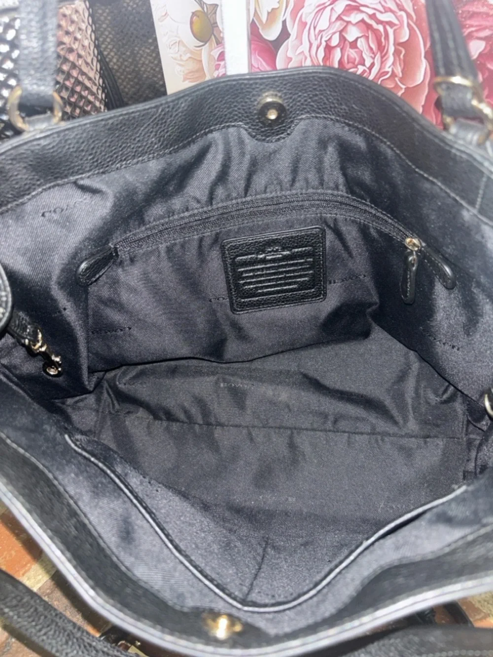 Coach Black Pebbled Leather Hobo Bag with Gold Hardware - Picture 6 of 7